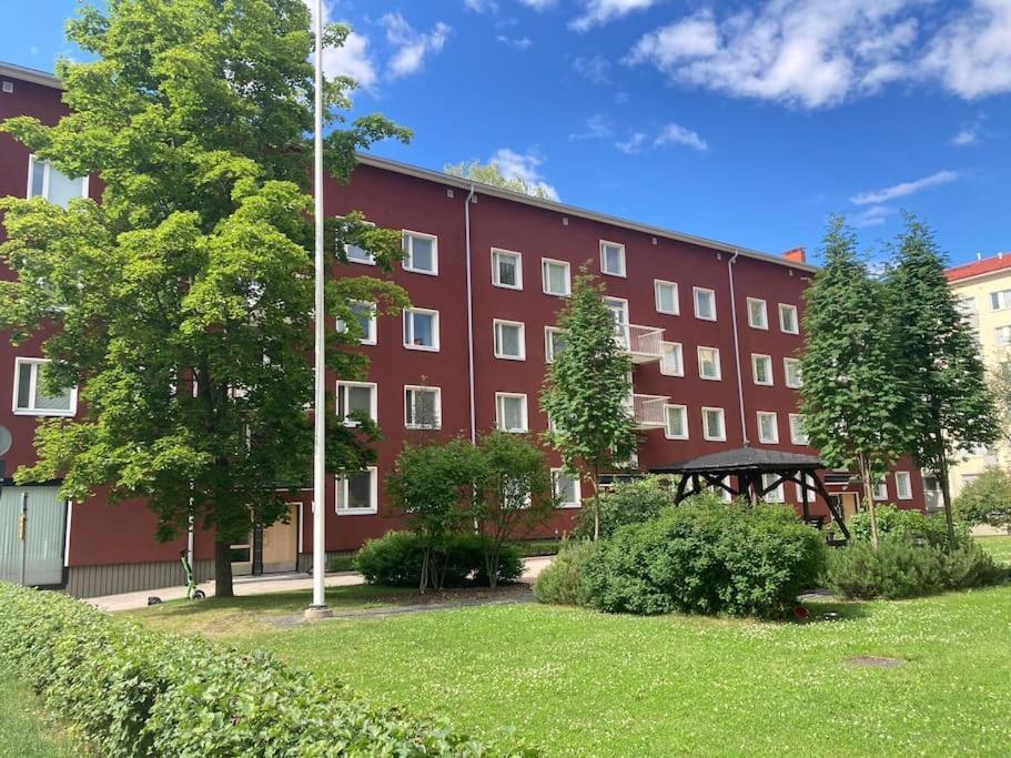 Kaski, Three-room In A Prime Location, Free Parking Apartment Tampere