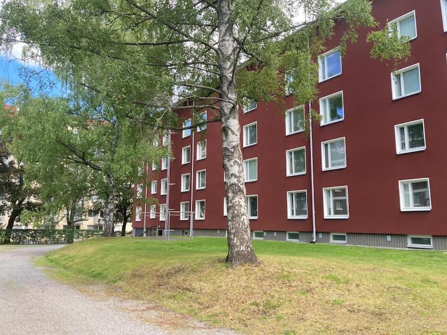 Kaski, Three-room In A Prime Location, Free Parking Apartment *