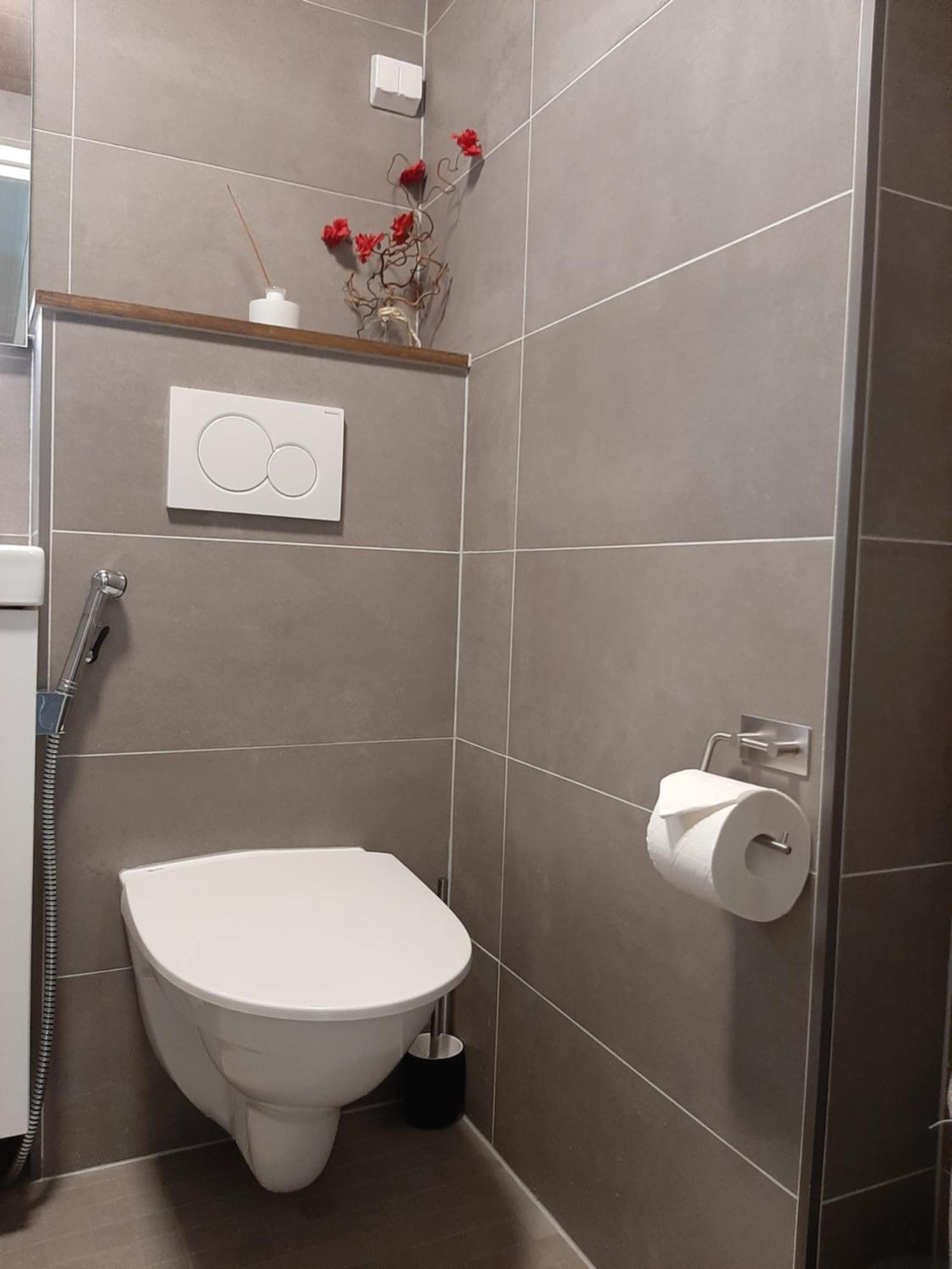 Kaski, Three-room In A Prime Location, Free Parking *